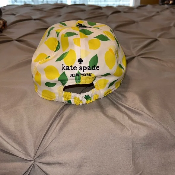 Kate Spade Yellow Lemon Print Hat. NWT - Picture 3 of 4